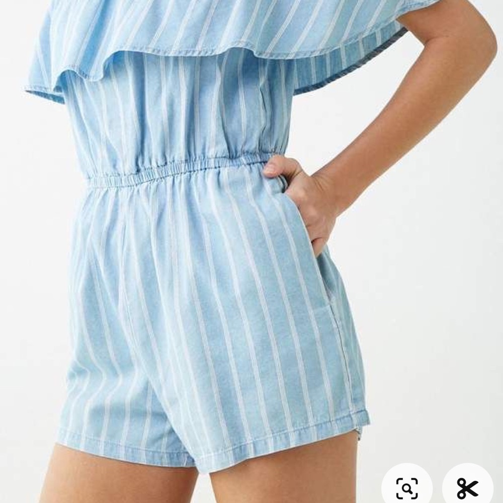 SUMMER 🌴 Striped Romper